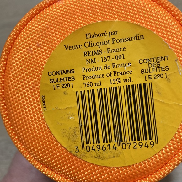 Vueve Clicquot Ponsardin Brut champagne Ice Jacket - Picture 4 of 7